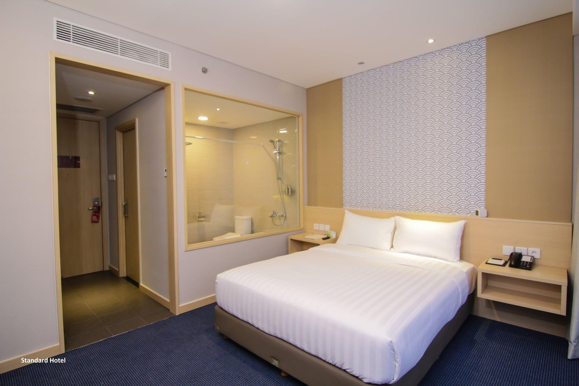 Gtv Hotel Cikarang Extérieur photo