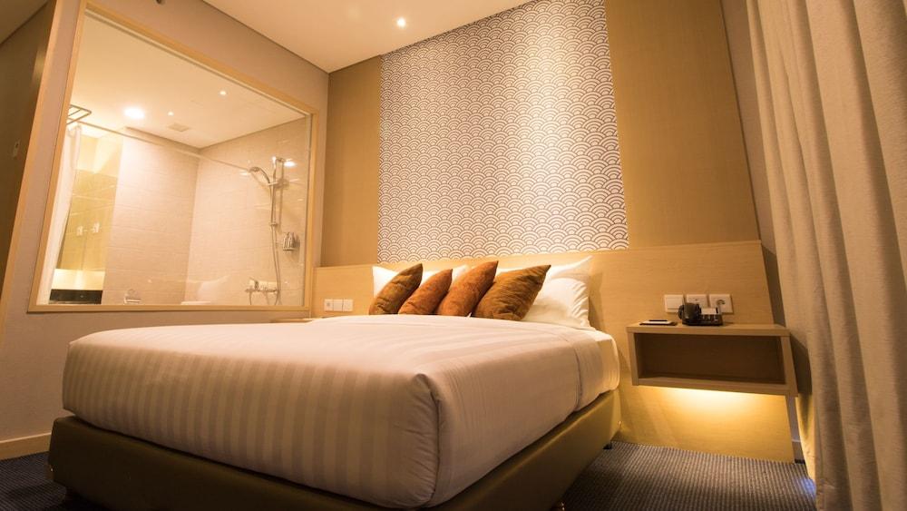 Gtv Hotel Cikarang Extérieur photo
