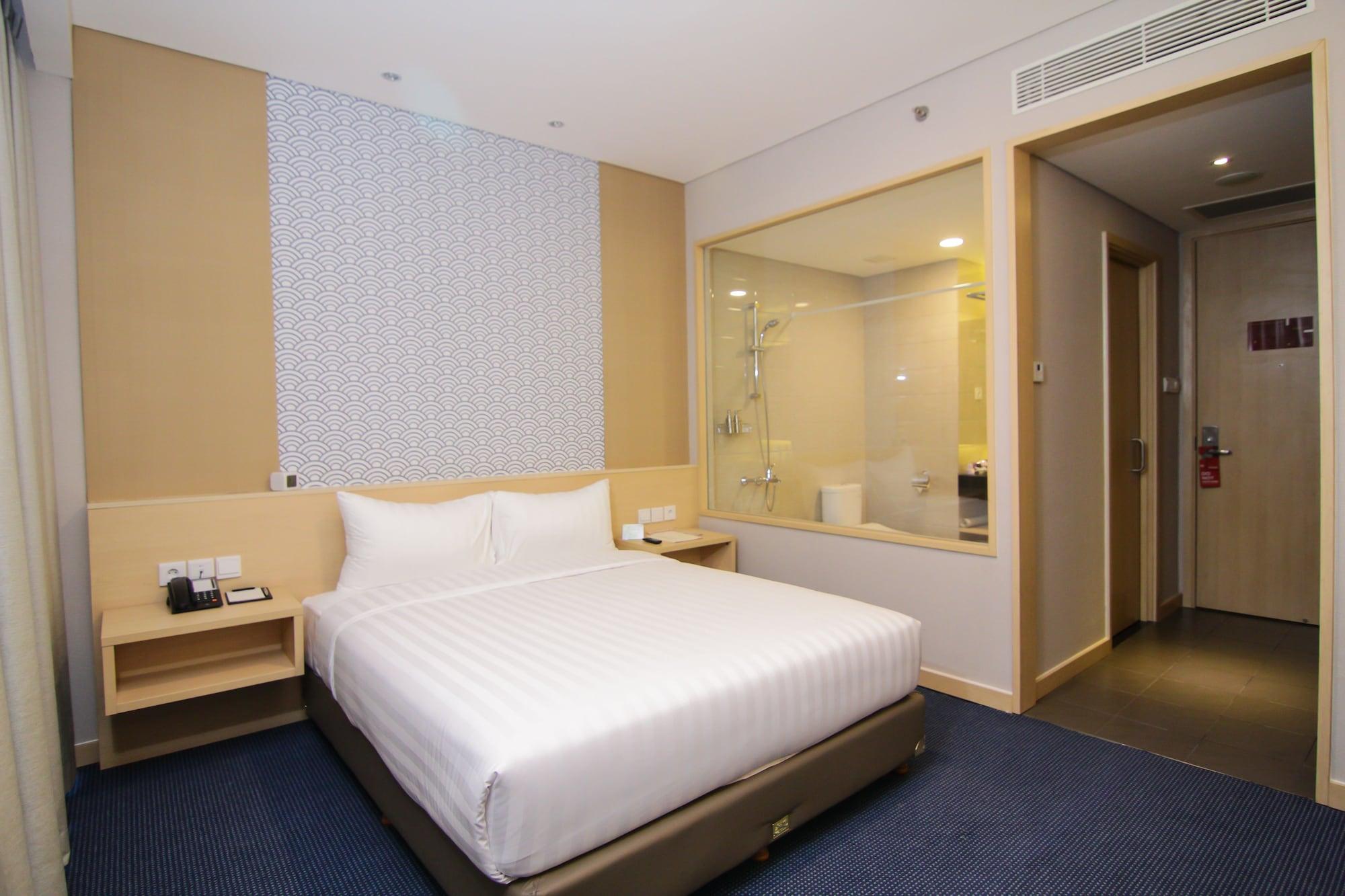 Gtv Hotel Cikarang Extérieur photo