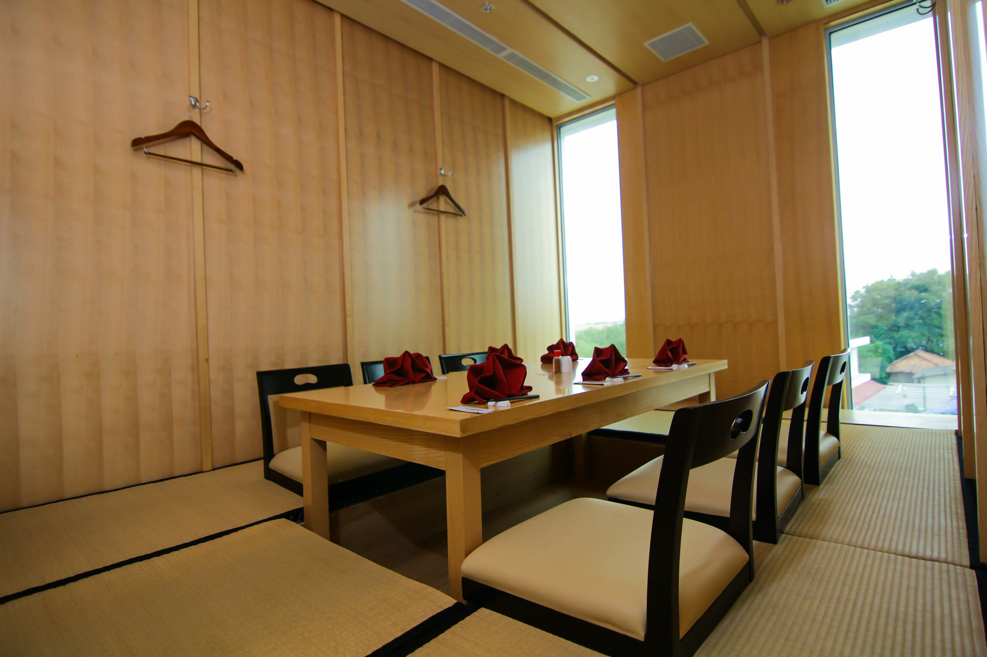 Gtv Hotel Cikarang Extérieur photo